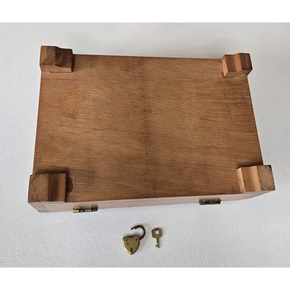 Vintage Cedar Keepsake Box Etched Glass Lid Brass Lock Key Jewelry Memory Chest